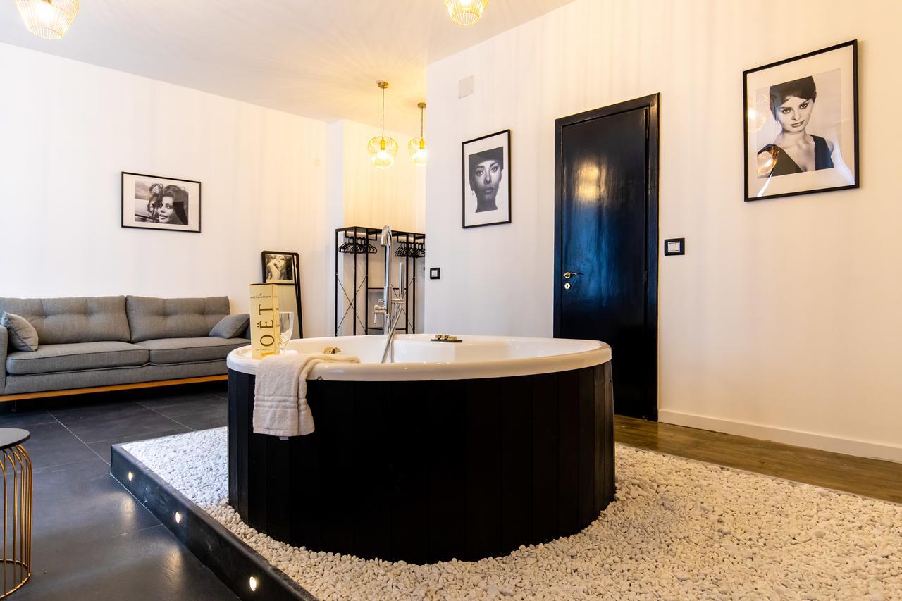 Muni Boutique Flat By Babylon Stay Neapel Exterior foto